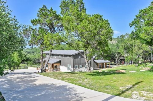 349 White Oak Dr, Canyon Lake, TX, 78133-5766 | Card Image