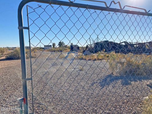 26 White Mountain Rd, Tularosa, NM, 88352-9603 | Card Image