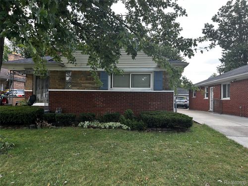 18721 Chandler Park Dr, Detroit, MI, 48236-2121 | Card Image