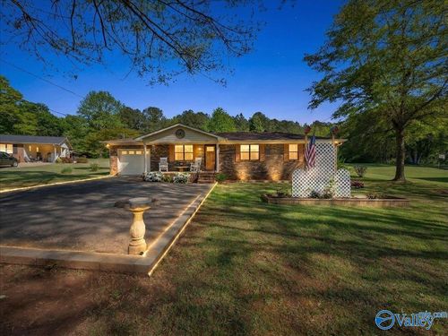 2003 Cunningham St, Scottsboro, AL, 35769-3719 | Card Image