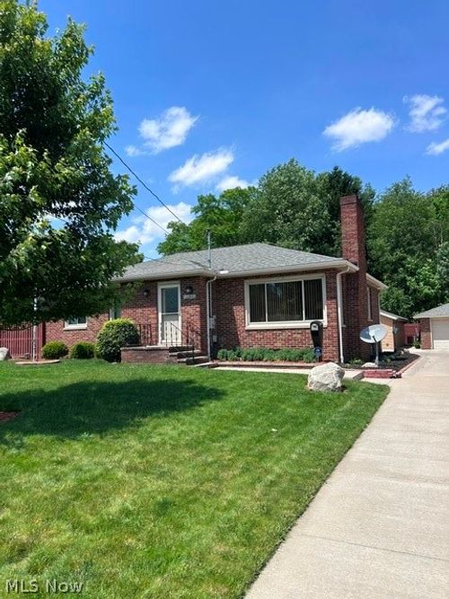 1265 W Main St, Kent, OH, 44240-1971 | Card Image