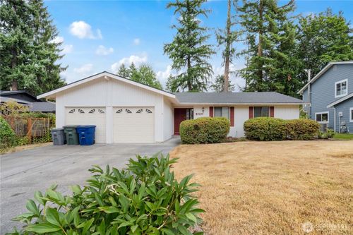 3216 171st Ave Ne, Bellevue, WA, 98008-2041 | Card Image