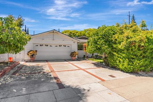 225 W Meadow Dr, Palo Alto, CA, 94306-4135 | Card Image
