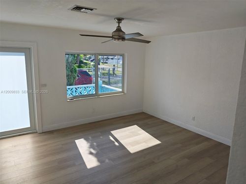b-11412 Nw 11th Ave, Miami, FL, 33168 | Card Image