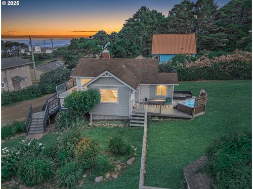 5353 Sw Neal Ave, Waldport, OR, 97394-9018 | Card Image