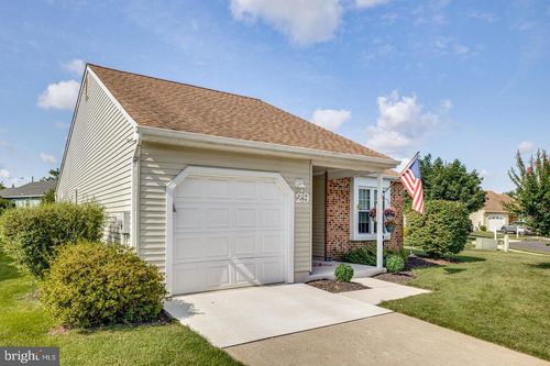29 Bastian Dr, MOUNT LAUREL, NJ, 08054-3056 | Card Image