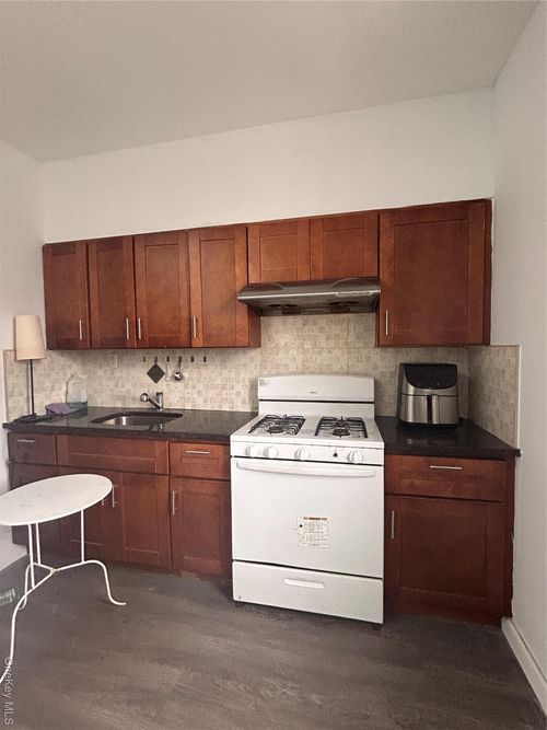 4413 66th Street, New York, NY, 11377 | Card Image