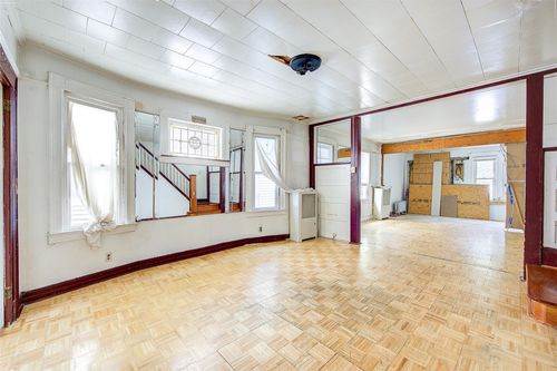 88 186th St, Hollis, NY, 11423-1816 | Card Image