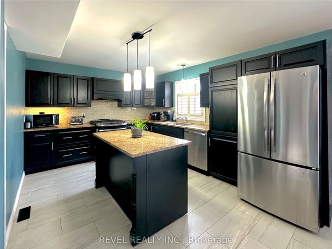 137 Girdwood Cres, House other with 5 bedrooms, 3 bathrooms and 2 parking in Porcupine ON | Image 8