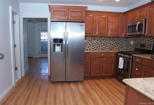 36 Columbine Rd, Rocky Point, NY, 11778-9540 | Card Image