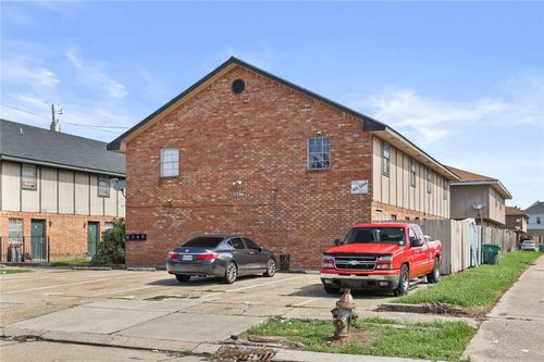 1657 Gary Ln, Gretna, LA, 70056-3955 | Card Image