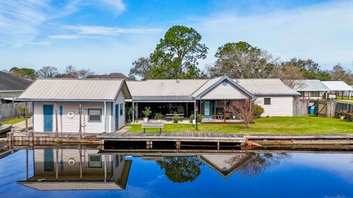 1040 Susan Ct, Morgan City, LA, 70380-4483 | Card Image