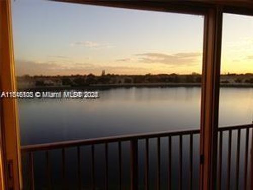apt-407-8560 N Sherman Cir, Miramar, FL, 33025-2163 | Card Image