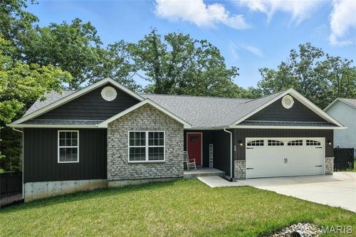 407 Trenton Dr, De Soto, MO, 63020-4136 | Card Image