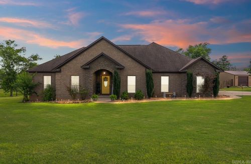 48 Greystone Dr, Greenbrier, AR, 72058-9399 | Card Image