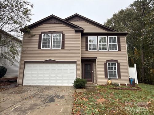 2937 Royal Fern Ln, Charlotte, NC, 28215-2877 | Card Image