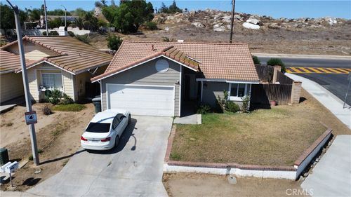 1704 Sycamore St, Perris, CA, 92570 | Card Image