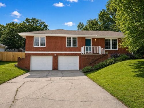 1335 Sw Horizon Dr, Blue Springs, MO, 64015-4937 | Card Image