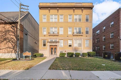 590 Parkview #001 Drive, Detroit, MI, 48214 | Card Image