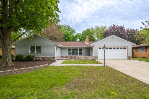 122 Boyd Cir, Michigan City, IN, 46360-7017 | Card Image