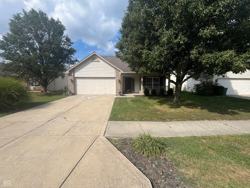 10896 Riverwood Blvd, Indianapolis, IN, 46234-7686 | Card Image