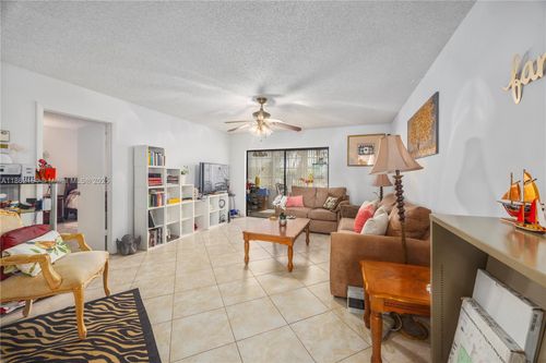 apt-311-3990 Nw 42nd Ave, Lauderdale Lakes, FL, 33319-4835 | Card Image