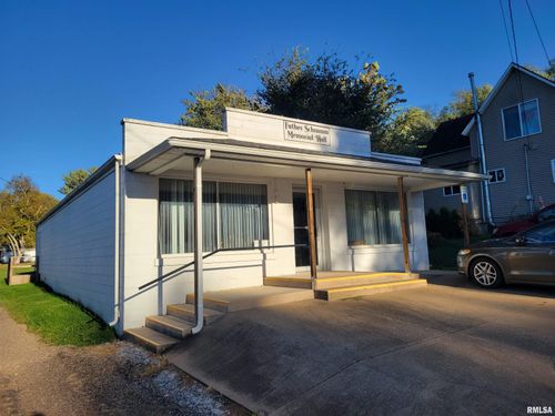 475 Linn St, Dallas City, IL, 62330-1244 | Card Image