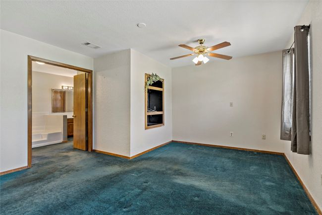 4395 Farm Road 2820, House other with 3 bedrooms, 2 bathrooms and null parking in Sumner TX | Image 23
