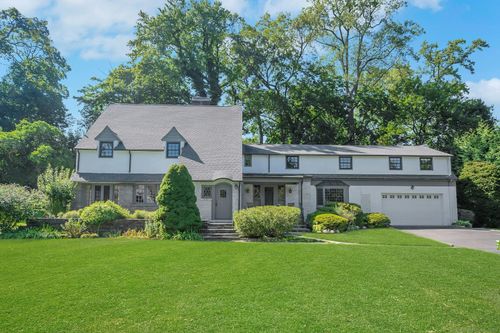 68 Orchard Dr, Greenwich, CT, 06830-6712 | Card Image