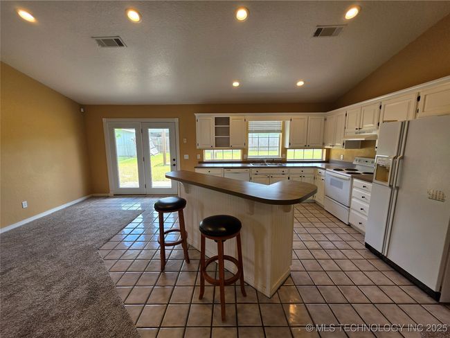 2202 Sycamore Rd, House other with 3 bedrooms, 2 bathrooms and null parking in McAlester OK | Image 6