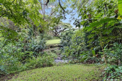 3242 Pelekane Dr, Honolulu, HI, 96817-5210 | Card Image