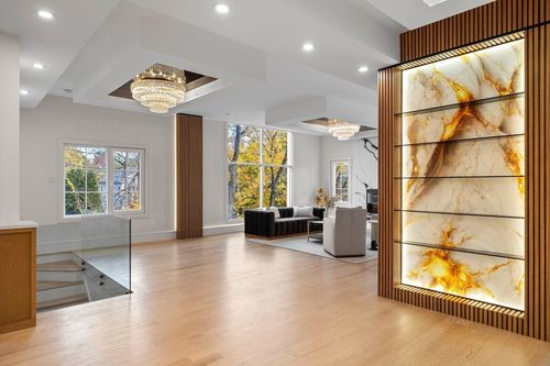 58 Chestnut St, Lynnfield, MA, 01940-2532 | Card Image