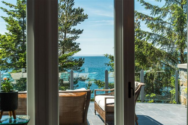 1050 Roxview Crt, House other with 4 bedrooms, 6 bathrooms and 3 parking in Sooke BC | Image 24