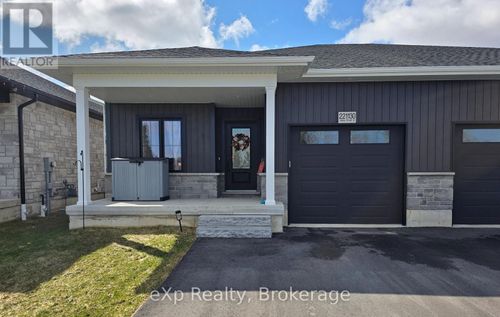 221130 Grey Road 4, West Grey, ON, N0G2M0 | Card Image