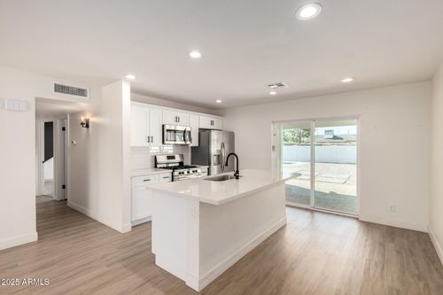 7407 E Polk St, Scottsdale, AZ, 85257-4355 | Card Image