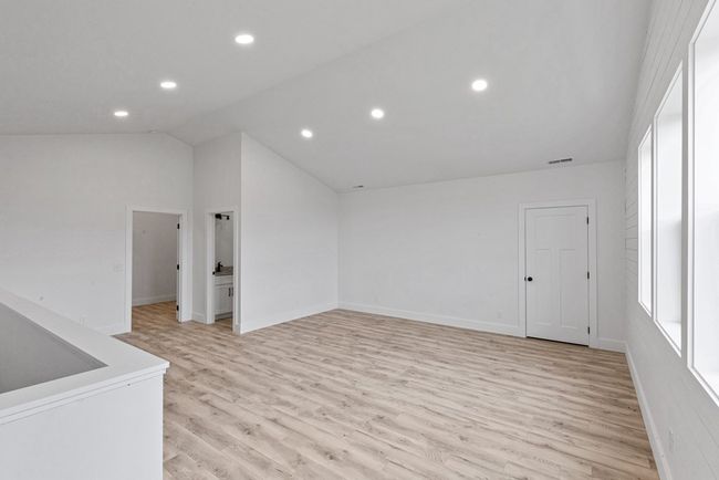 1807 Three Island Rd, Home with 3 bedrooms, 3 bathrooms and 5 parking in Walling TN | Image 18