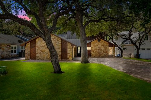 450 Pecan Creek Dr, Horseshoe Bay, TX, 78657-7016 | Card Image