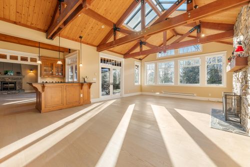 366 Keith Rd, West Vancouver, BC, V7T1L7 | Card Image