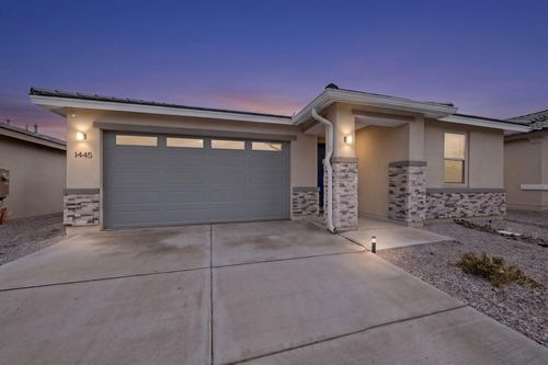 1445 Valle De Colores St Nw, Los Lunas, NM, 87031-9150 | Card Image