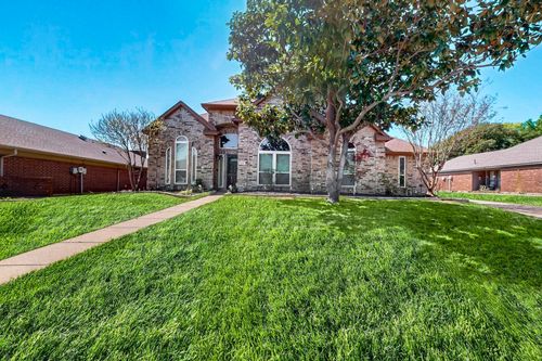 622 Meadowcrest Dr, Highland Village, TX, 75077-7565 | Card Image