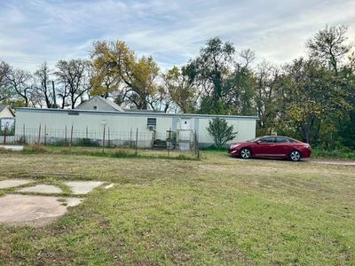 View of front of home featuring a front lawn | Image 3