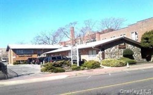 72 Guy Lombardo Ave, Freeport, NY, 11520-3742 | Card Image