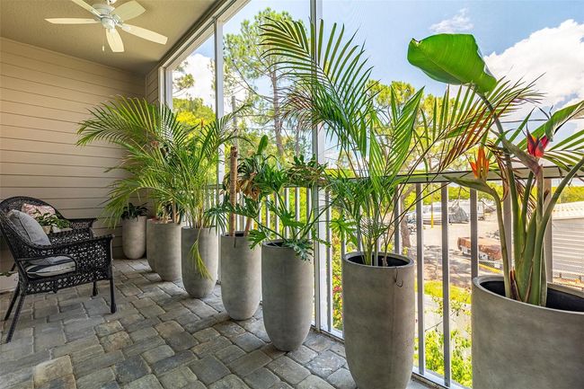 1237 Savona Dr Ne, Townhouse with 4 bedrooms, 3 bathrooms and null parking in St Petersburg FL | Image 11
