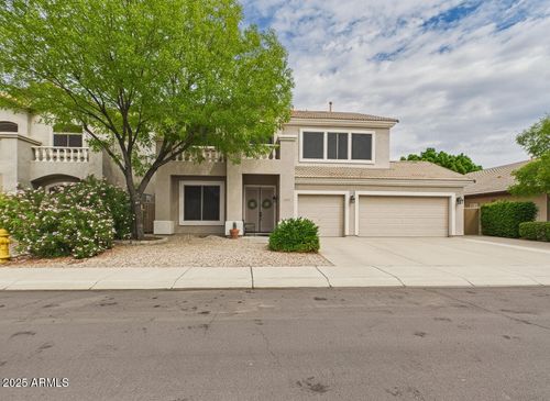 8034 W Clara Ln, Peoria, AZ, 85382-5411 | Card Image