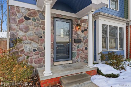 535 W Marshall St, Ferndale, MI, 48220-2405 | Card Image