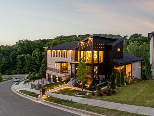 5824 Woodland Hills Dr, Nashville, TN, 37211-6798 | Card Image