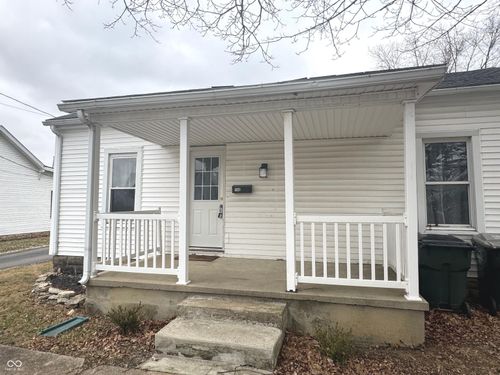 146 W Forsythe St, Greensburg, IN, 47240-1909 | Card Image