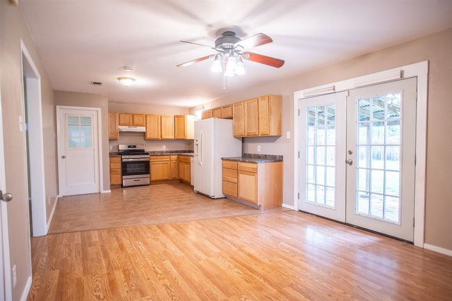 2312 Devonshire Dr, House other with 3 bedrooms, 1 bathrooms and 2 parking in Austin TX | Image 5