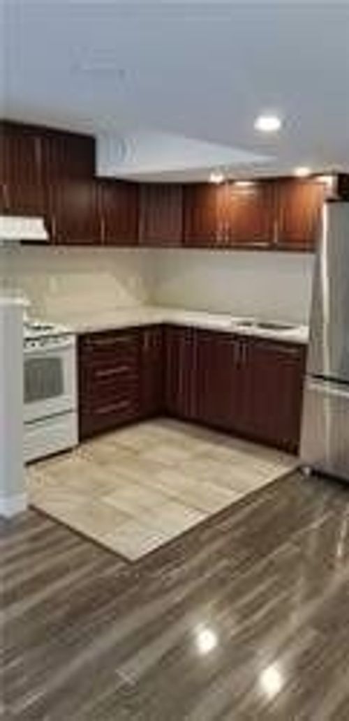 bsmt-84 Hibbard Dr, Ajax, ON, L1Z1J9 | Card Image