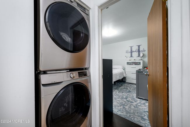 APT-5 - 40 W 13 Th St, Condo with 3 bedrooms, 2 bathrooms and null parking in Bayonne NJ | Image 14